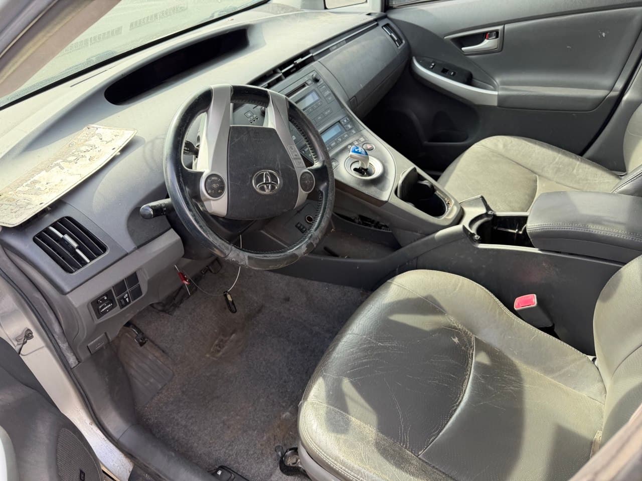 TOYOTA PRIUS - 1