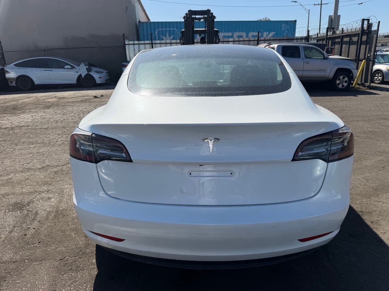 Tesla Model 3 - 1