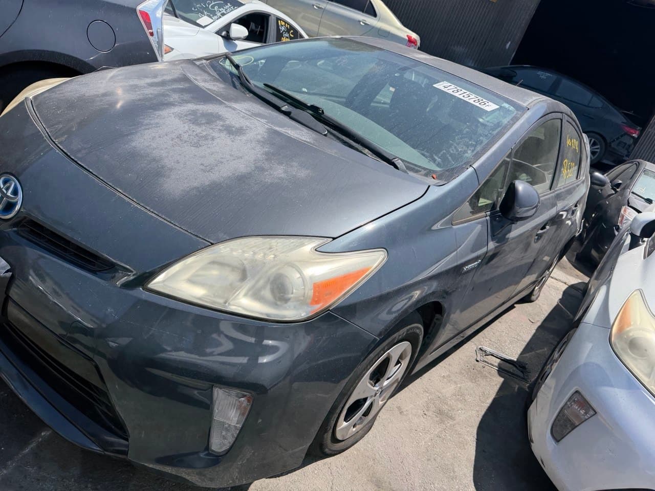 TOYOTA PRIUS - 1