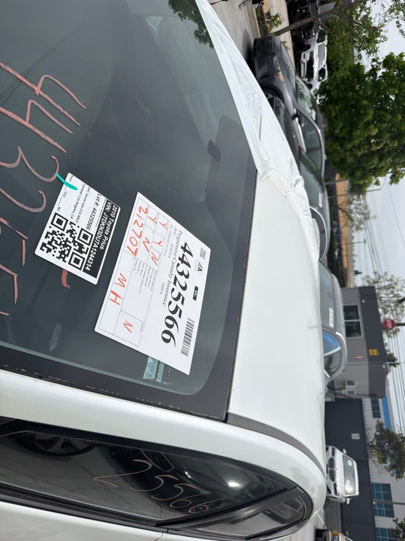 Toyota Prius - 1