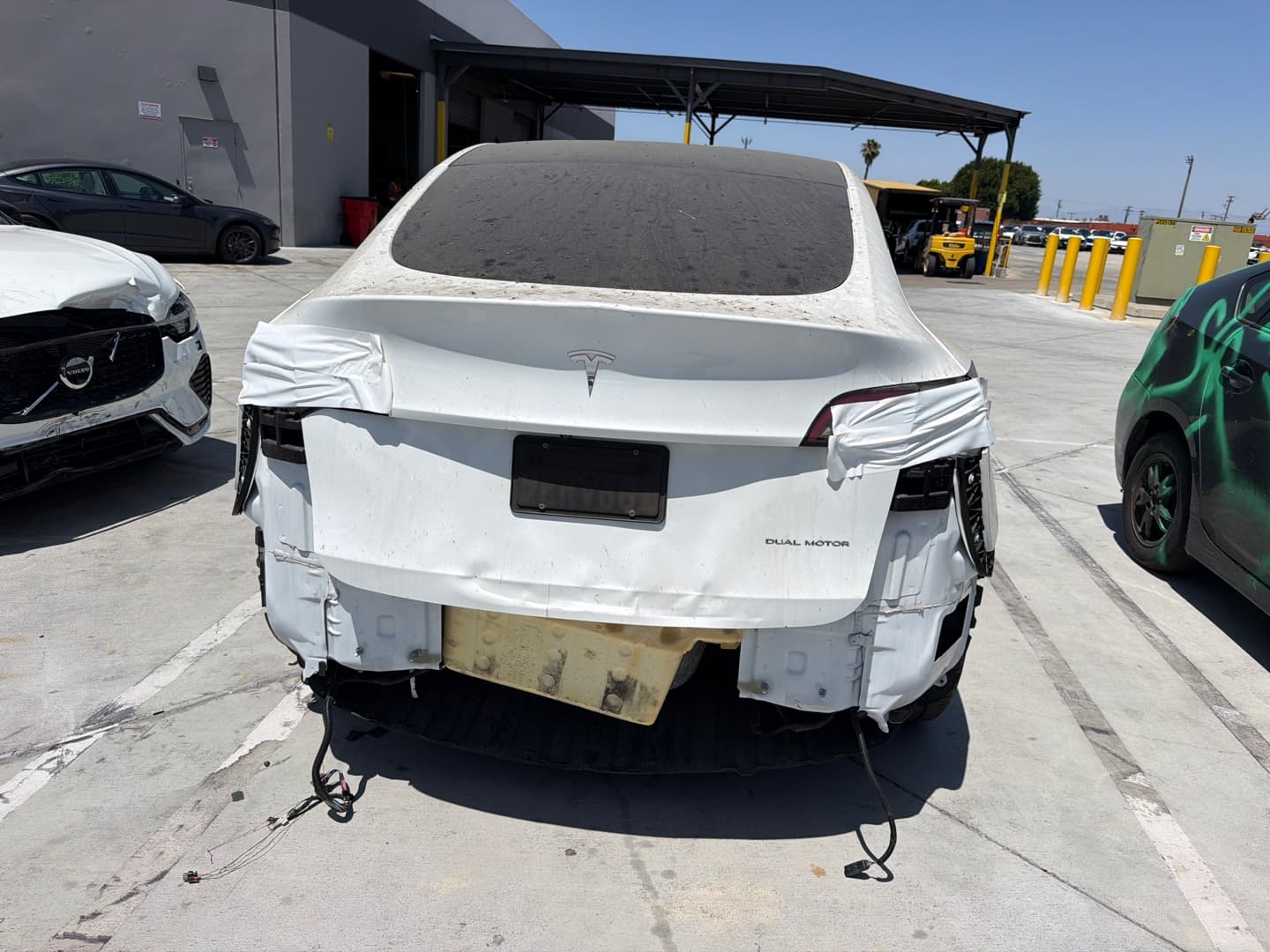 Tesla Model Y - 1